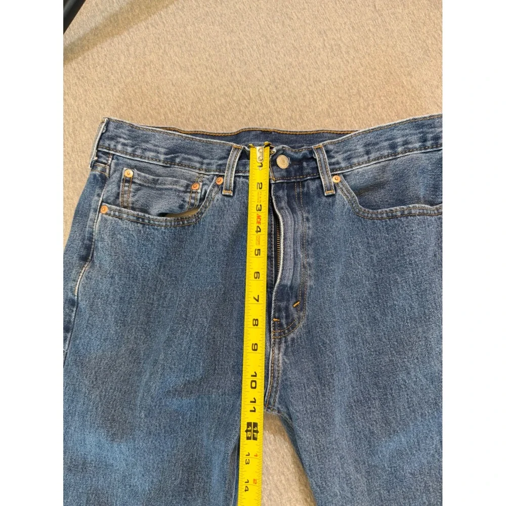 Levis 505 Regular Fit Straight Leg Jeans Mens 36x34 Medium Wash Blue Denim